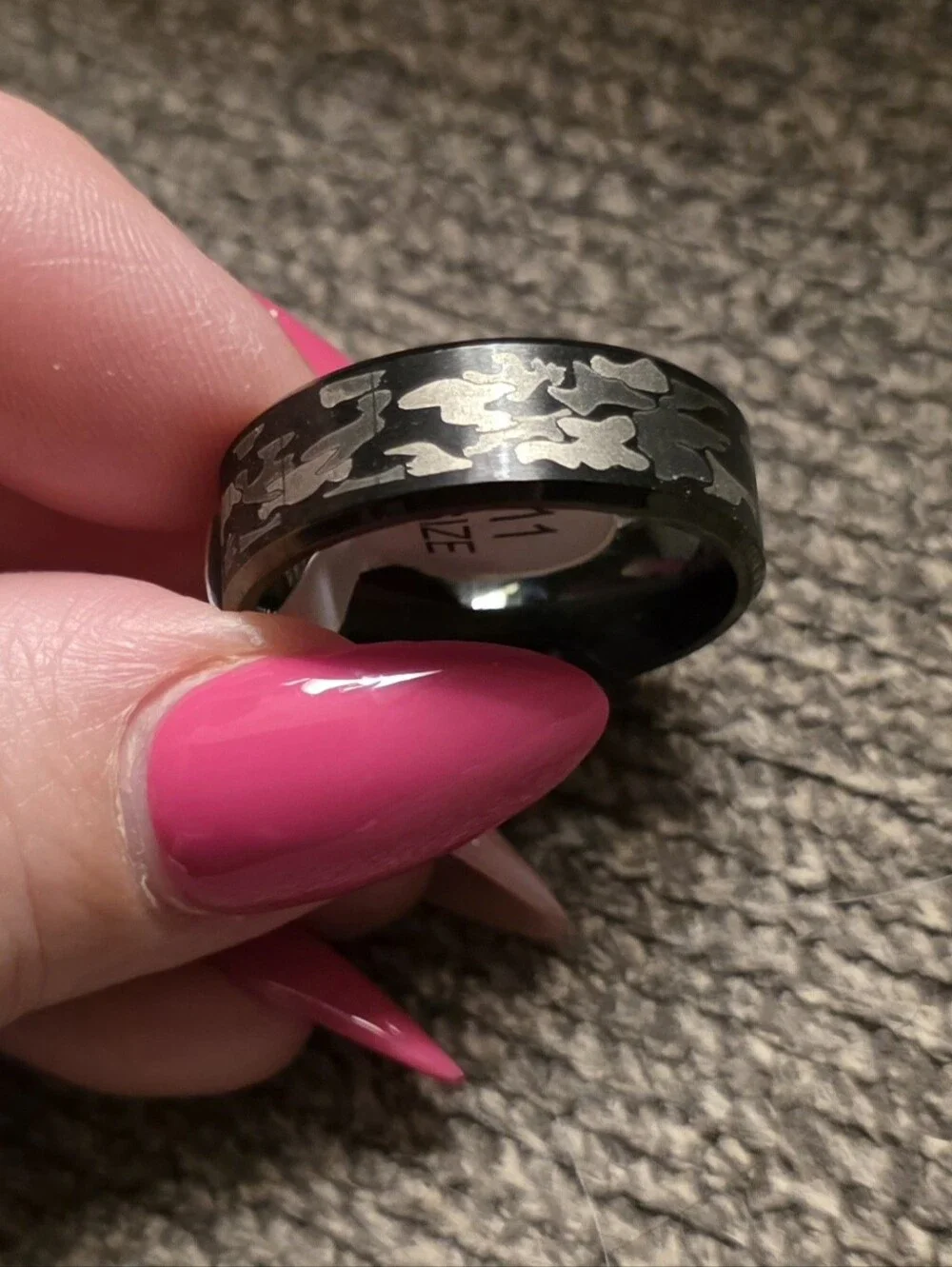New titanium 8mm camoflauge ring Band size 10 11 12 available